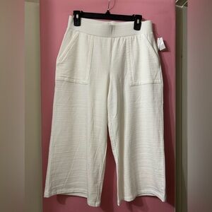 T By Talbots Crop Pants Womens small UPF50 white Stretch Knit Elastic Pullon NWT
